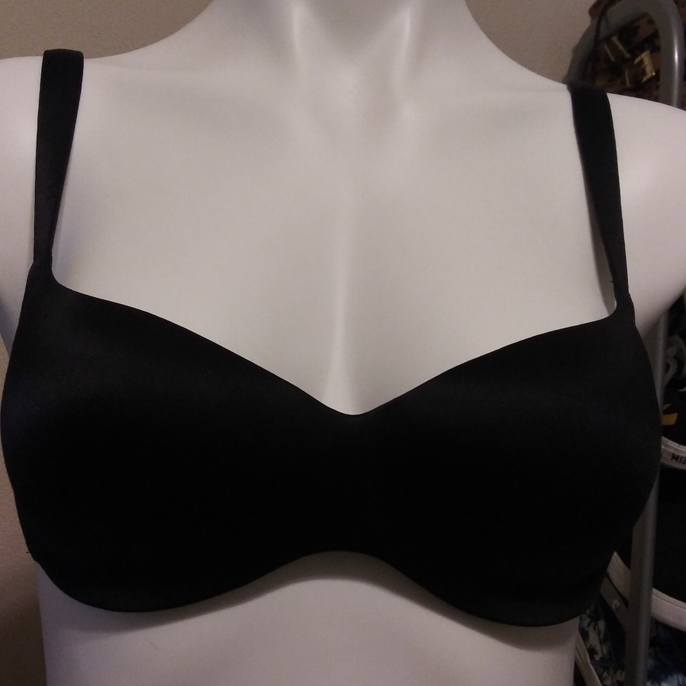 Soma Black Enhancing Shape Wireless Bra